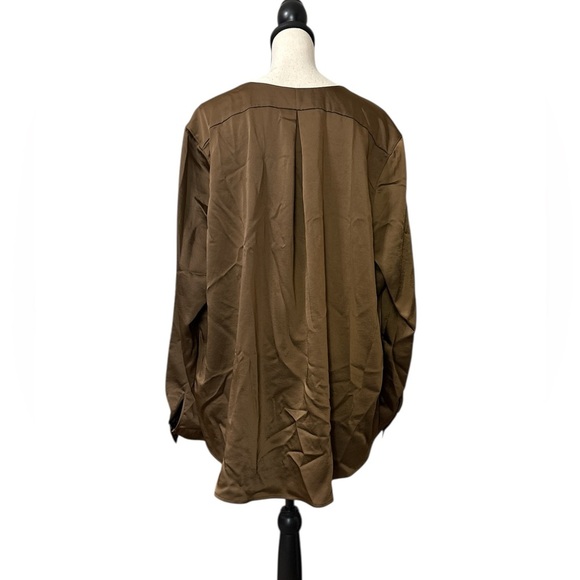 Universal Standard Eva Long Sleeve Satin V-Neck Blouse in Caramel size 22 - Picture 5 of 10